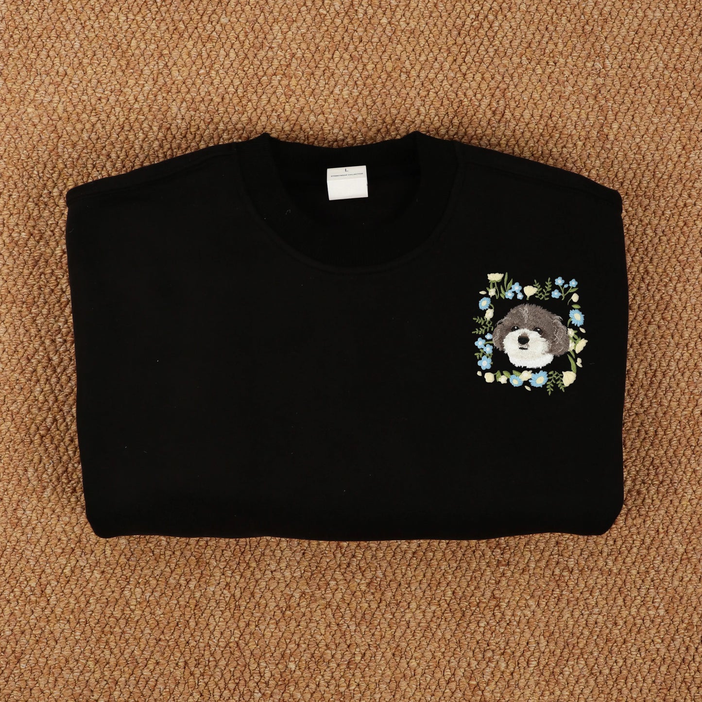 Custom Glow-in-the-Dark Embroidered Pet Portrait Daisy Sweatshirt