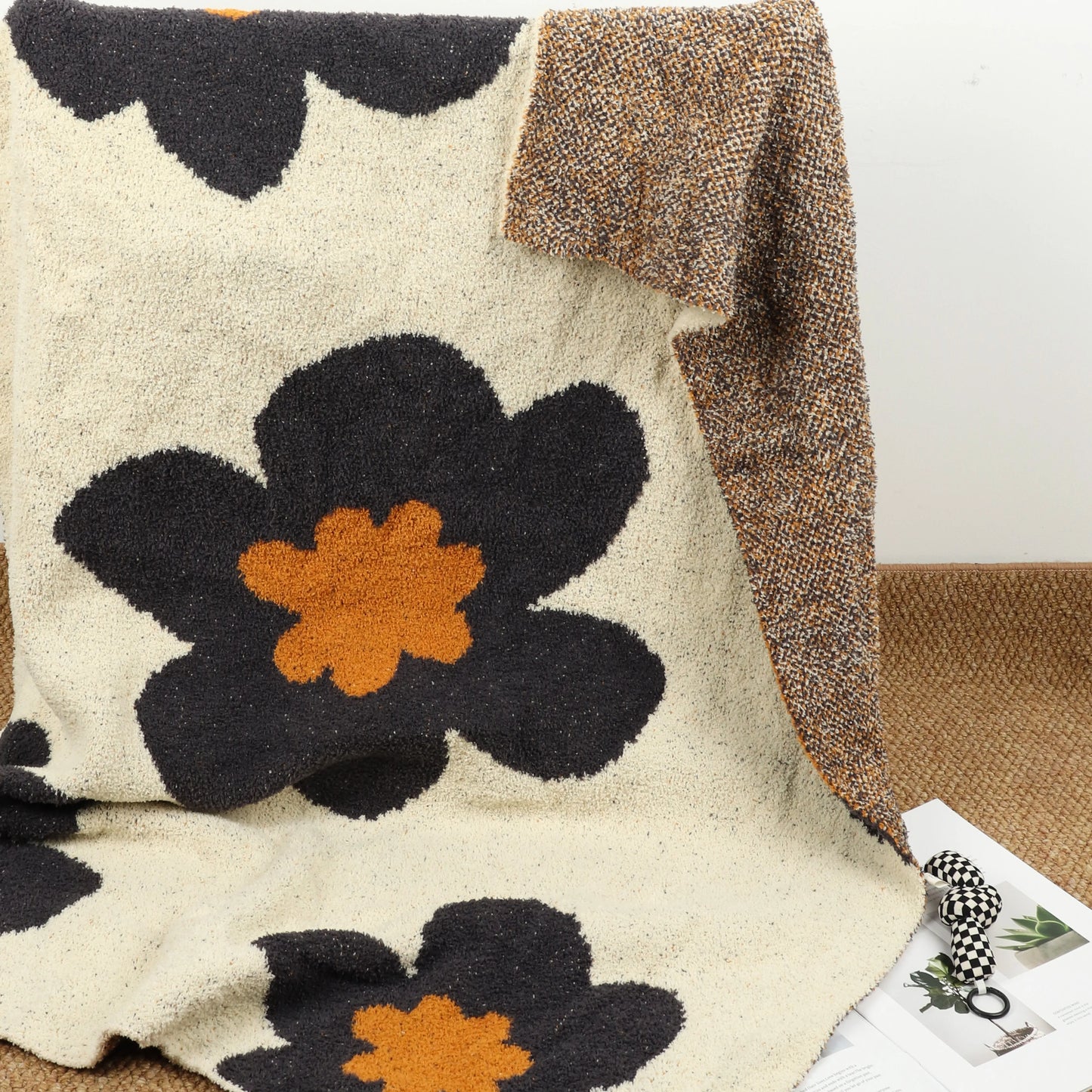 Little Summer Blanket – Handmade Sherpa Throw for Cats & Dogs